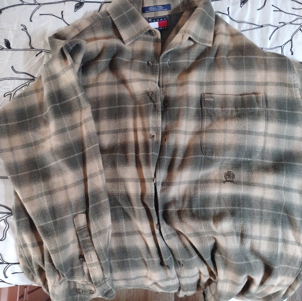 Beautiful XL...Tommy Hilfiger, Pendleton style, warm, long sleeve, winter shirt.